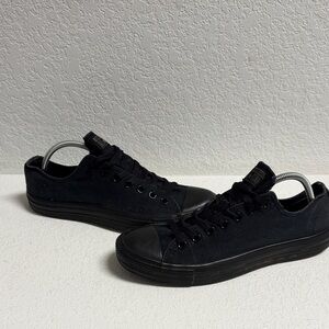 Converse Men's Classic Low Black Sneakers Sz 10